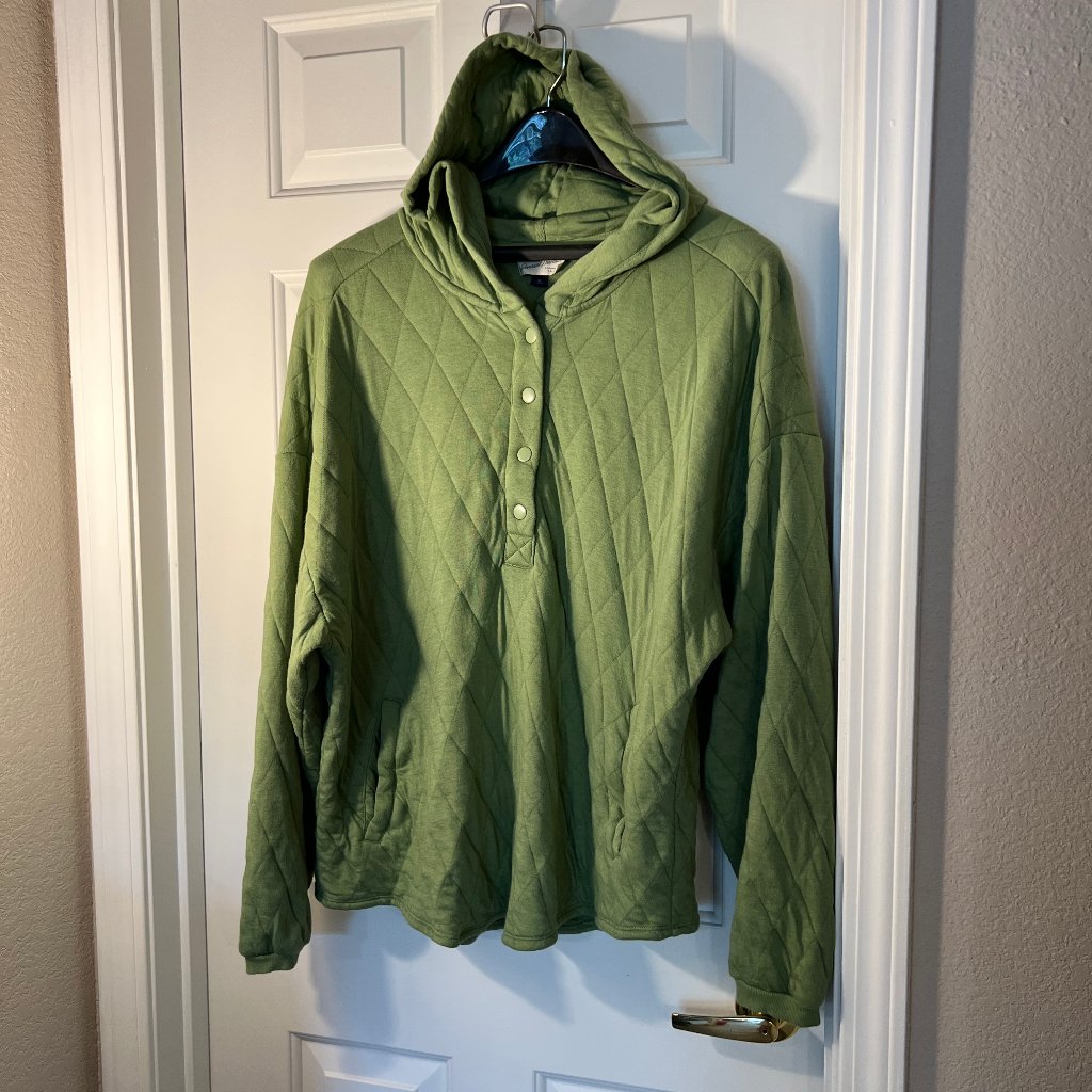 Universal Threads Pullover